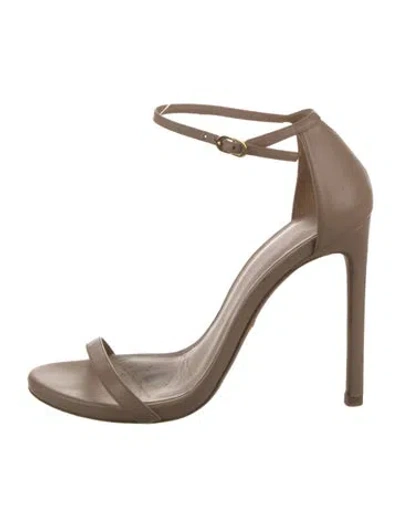 Pre-owned Stuart Weitzman Leather Sandals In Neutral