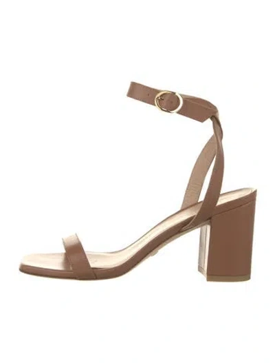Pre-owned Stuart Weitzman Leather Sandals In Neutral