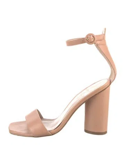 Pre-owned Stuart Weitzman Leather Sandals In Neutral