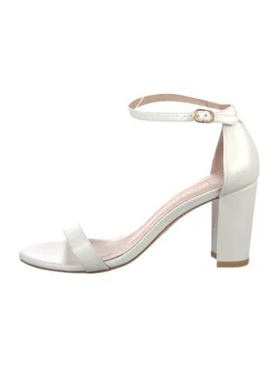 Pre-owned Stuart Weitzman Leather Sandals In White