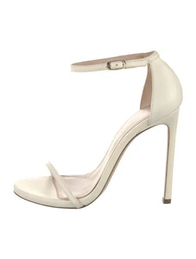 Pre-owned Stuart Weitzman Leather Sandals In White