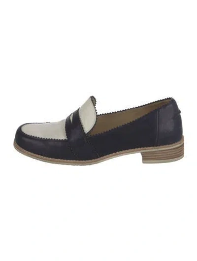 Pre-owned Stuart Weitzman Leather Scalloped Accent Loafers In Blue