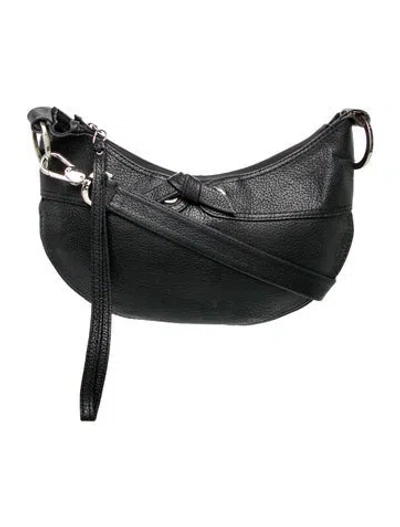 Pre-owned Stuart Weitzman Leather Shoulder Bag In Black