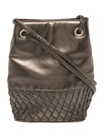 Pre-owned Stuart Weitzman Leather Shoulder Bag In Brown