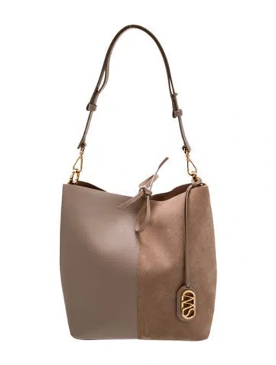 Pre-owned Stuart Weitzman Leather Shoulder Bag In Neutral
