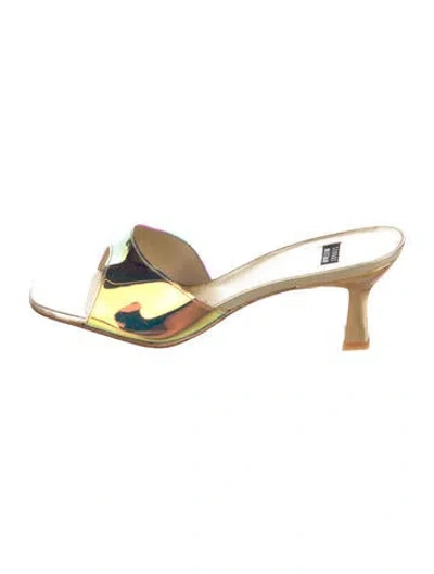 Pre-owned Stuart Weitzman Leather Slides In Gold