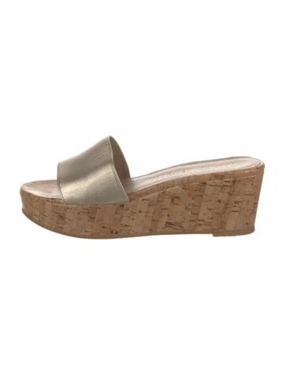 Pre-owned Stuart Weitzman Leather Slides In Gold