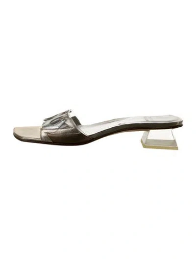 Pre-owned Stuart Weitzman Leather Slides In Green