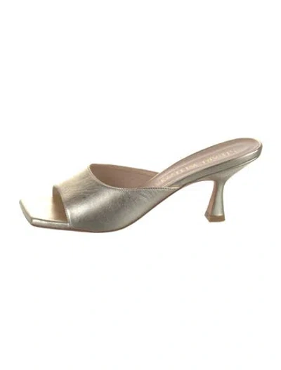 Pre-owned Stuart Weitzman Leather Slides In Metallic/neutrals