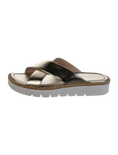 Pre-owned Stuart Weitzman Leather Slides In Silver