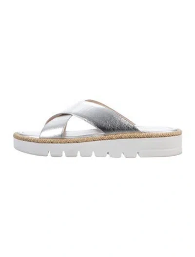 Pre-owned Stuart Weitzman Leather Slides In Silver