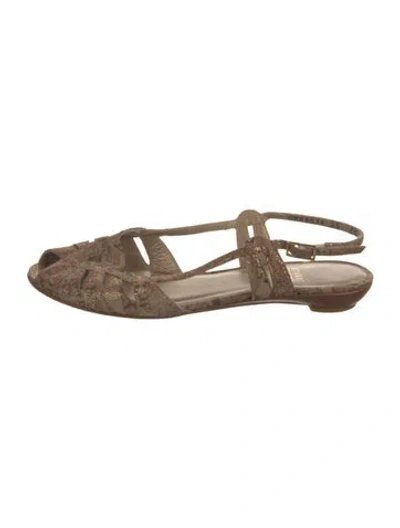 Pre-owned Stuart Weitzman Leather Slingback Flats In Gold