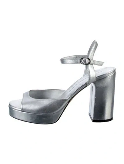 Pre-owned Stuart Weitzman Leather Slingback Pumps