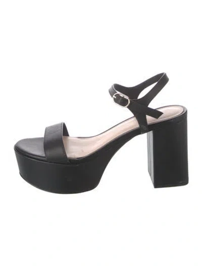 Pre-owned Stuart Weitzman Leather Slingback Pumps In Black