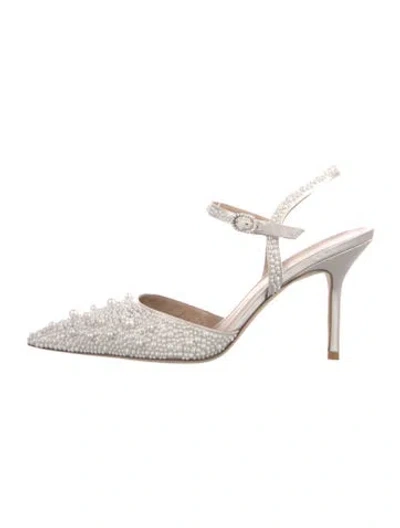 Pre-owned Stuart Weitzman Leather Slingback Pumps In Gold