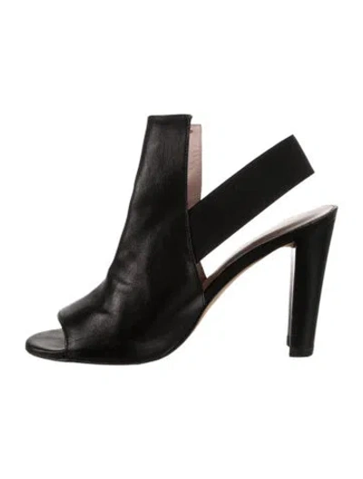 Pre-owned Stuart Weitzman Leather Slingback Sandals In Black