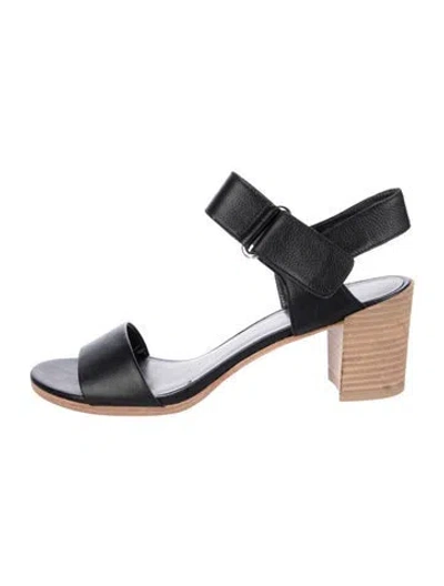 Pre-owned Stuart Weitzman Leather Slingback Sandals In Black