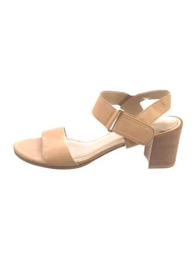 Pre-owned Stuart Weitzman Leather Slingback Sandals In Neutral