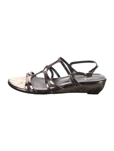 Pre-owned Stuart Weitzman Leather Slingback Sandals In Silver