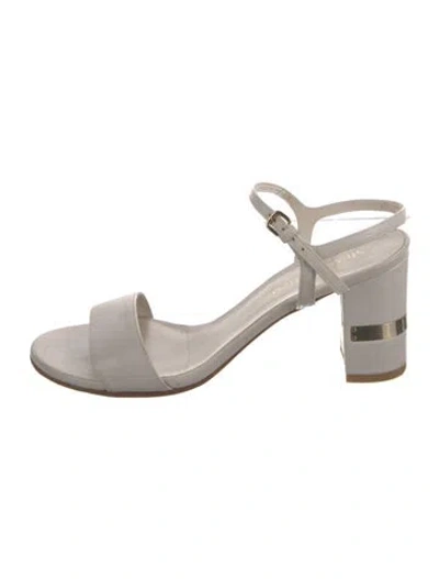 Pre-owned Stuart Weitzman Leather Slingback Sandals In White