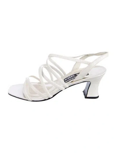 Pre-owned Stuart Weitzman Leather Slingback Sandals In White
