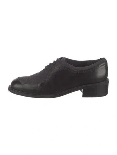 Pre-owned Stuart Weitzman Leather Sneakers In Black