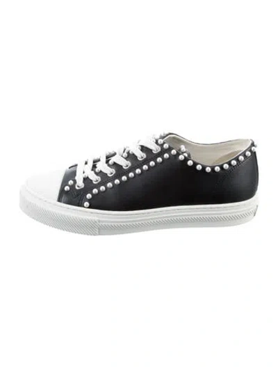 Pre-owned Stuart Weitzman Leather Sneakers In Black