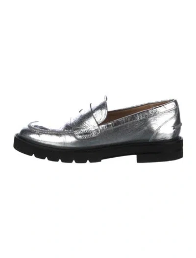 Pre-owned Stuart Weitzman Leather Sneakers In Silver