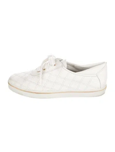 Pre-owned Stuart Weitzman Leather Sneakers In White