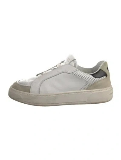 Pre-owned Stuart Weitzman Leather Sneakers In White
