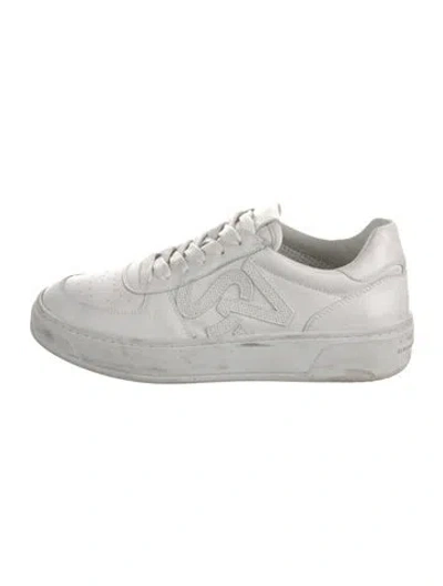 Pre-owned Stuart Weitzman Leather Sneakers In White