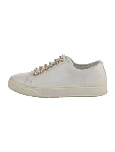 Pre-owned Stuart Weitzman Leather Sneakers In White