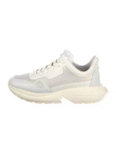 Pre-owned Stuart Weitzman Leather Sneakers In White