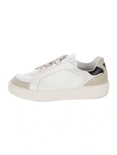 Pre-owned Stuart Weitzman Leather Sneakers In White