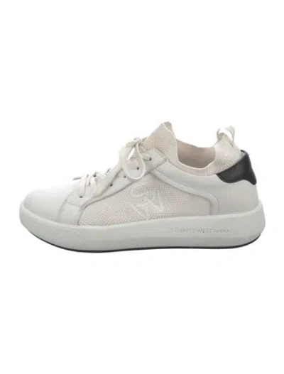 Pre-owned Stuart Weitzman Leather Sneakers In White
