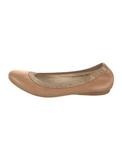 Pre-owned Stuart Weitzman Leather Studded Accents Ballet Flats In Neutral