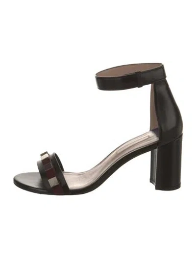 Pre-owned Stuart Weitzman Leather Studded Accents Sandals In Black