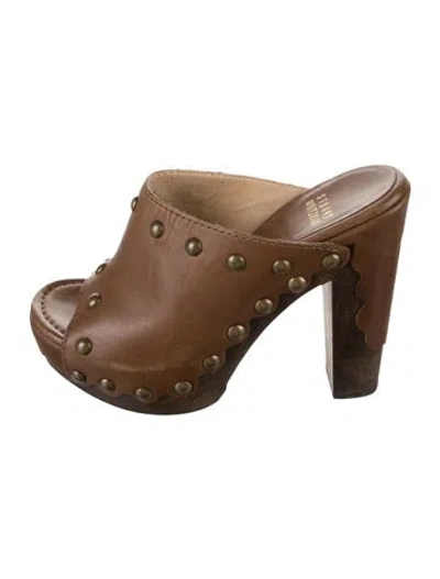 Pre-owned Stuart Weitzman Leather Studded Accents Slides In Brown