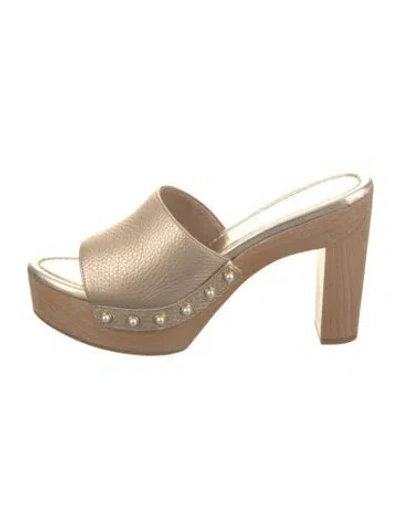Pre-owned Stuart Weitzman Leather Studded Accents Slides In Neutral