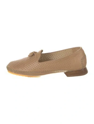 Pre-owned Stuart Weitzman Leather Tassel Accents Loafers In Neutral