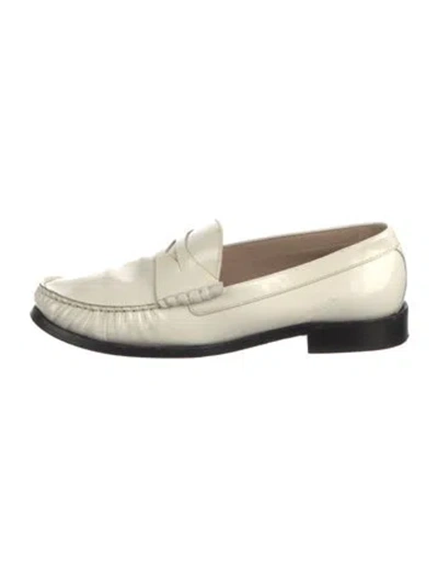 Pre-owned Stuart Weitzman Leather Tassel Accents Loafers In White