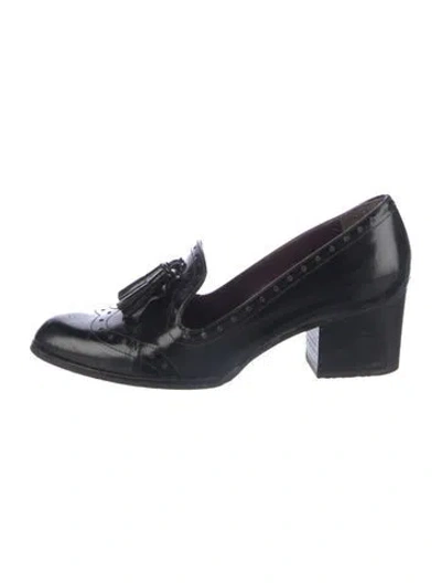 Pre-owned Stuart Weitzman Leather Tassel Accents Pumps In Black
