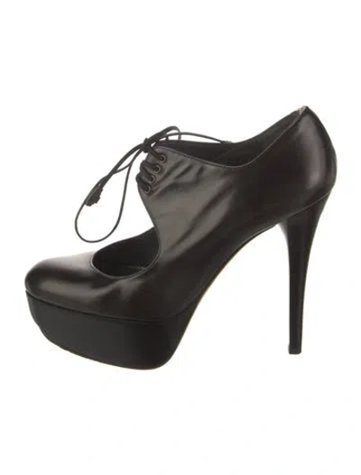 Pre-owned Stuart Weitzman Leather T-strap Pumps In Black