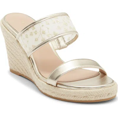 Stuart Weitzman Lily Espadrille Wedge Slide Sandal In Gold