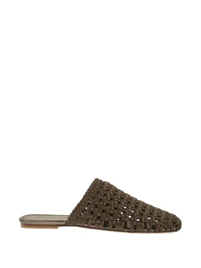 Stuart Weitzman Marina Flat Mule Woven Open Toe In Brown