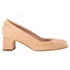 Stuart Weitzman Curve Block 85 Pumps In Beige