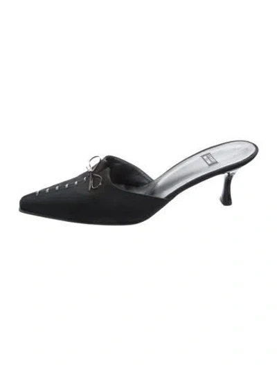 Pre-owned Stuart Weitzman Mules In Black