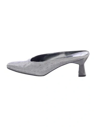 Pre-owned Stuart Weitzman Mules In Grey