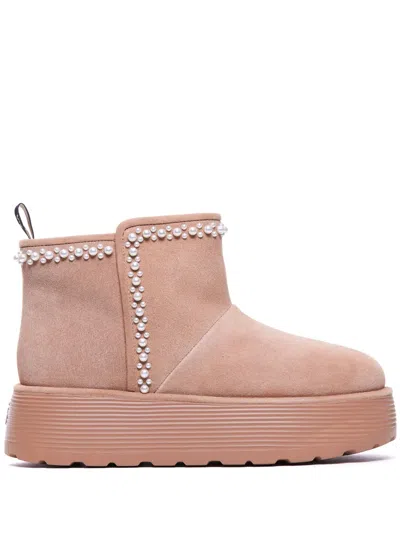 Stuart Weitzman Nellie Boots In 中性色