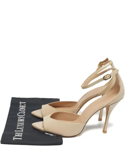 Pre-owned Stuart Weitzman Nudistsong Patent-leather Pumps In Neutral